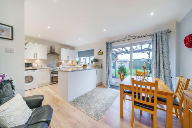 Kitchen/Dining Ro...