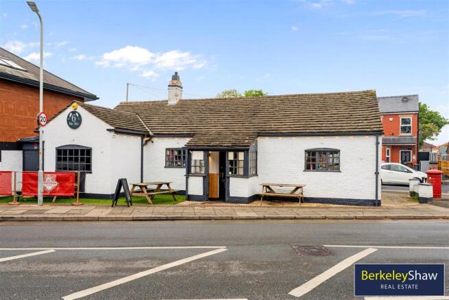 No 6 Bar Formby-8.jpg