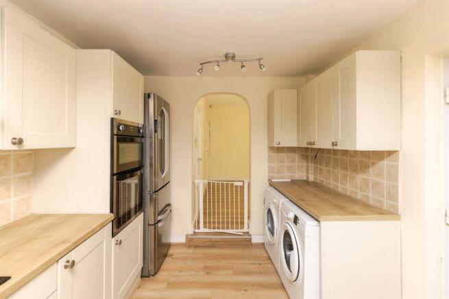 3 bed Terraced for sale Image 8