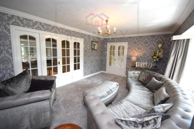 4 bed Detached Bungalow for sale Image 5