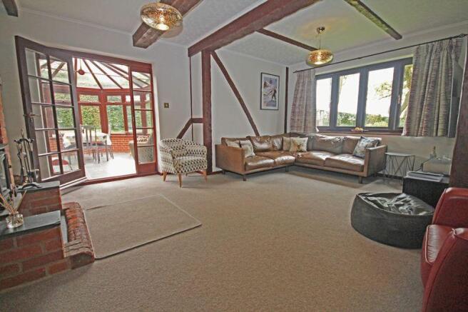 Sitting room l...