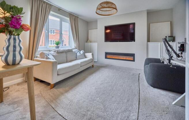 Lounge to Front