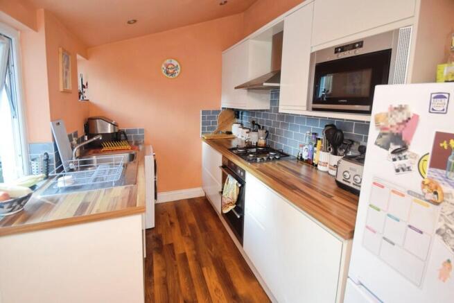 3 bed Terraced for sale Image 4