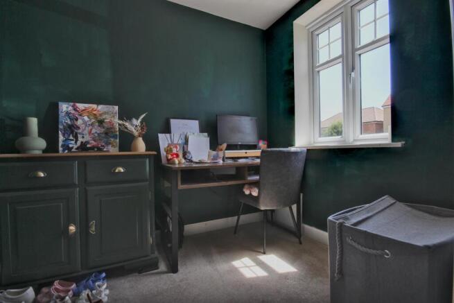 3 bed Town House for sale Image 6