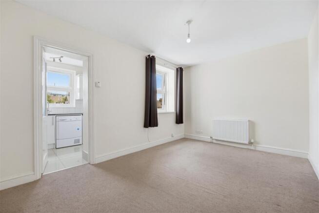 6 Astra Court Recp.jpg