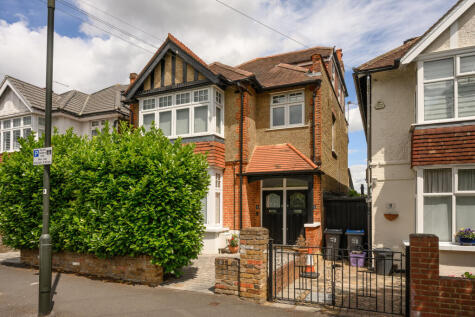 Midmoor Road, Wimbledon, SW19