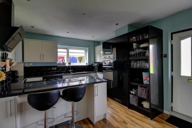 Kitchen / Breakfast