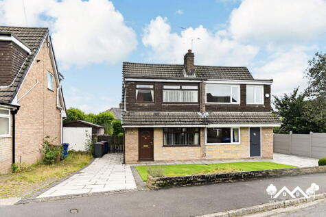 Crediton Close, Blackburn, BB2