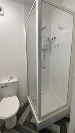 1 bed Flat to rent Image 4