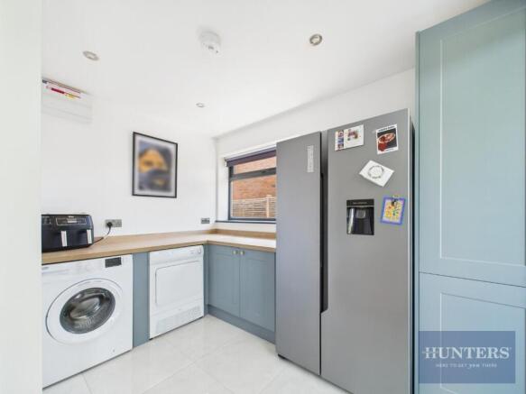 Kitchen / Dining Area