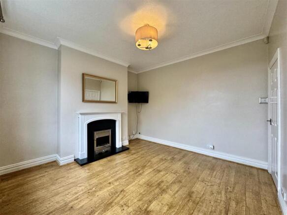 3 bed End of Terrace to rent Image 7