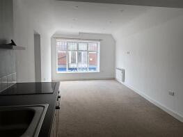 Flat 1, 14, Chapel Street, Petersfield GU32 3DP