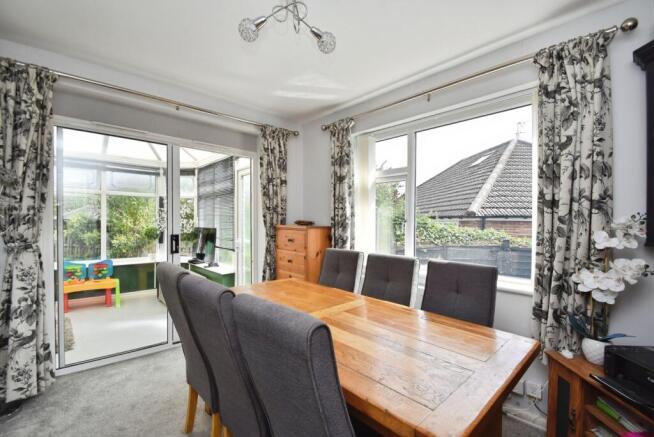 3 bed Bungalow for sale Image 5
