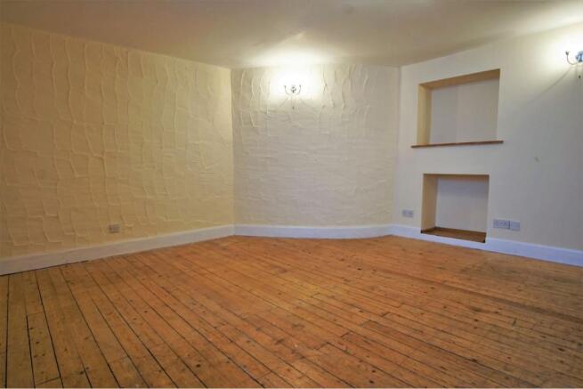 Lounge / Kitchen