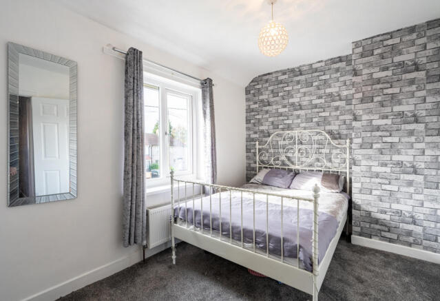 Front double bedroom