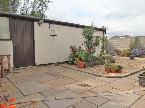 Garden1.JPG