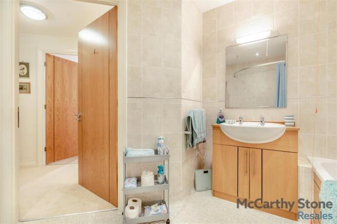 8672483-interior09.jpg