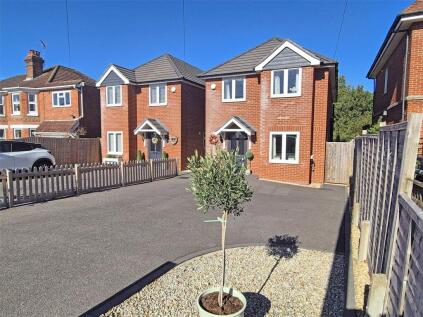 Manor Road, New Milton, Hampshire, BH25