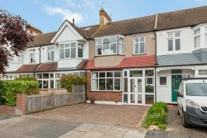 35, Greenway, Raynes Park SW20 9BQ