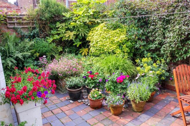 Courtyard Garden