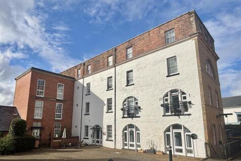 Long Building, Devizes