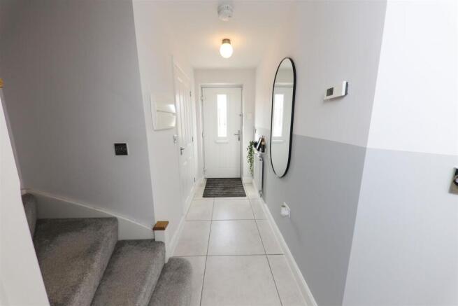 4 bed Detached for sale Image 4