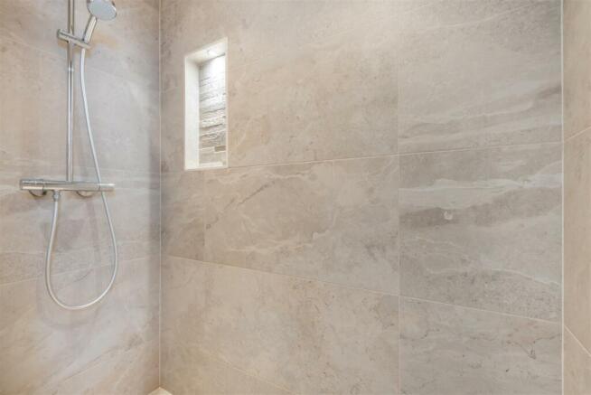 8571523-interior11.jpg