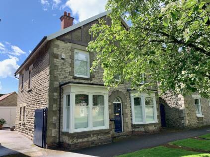 74 Eastgate, Pickering, North Yorkshire, YO18 7DY