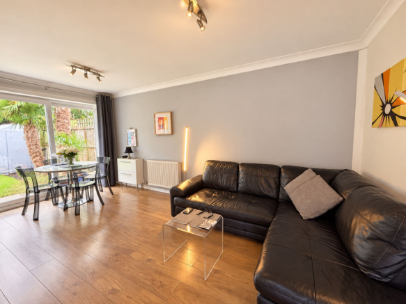 Larkspur Close, Taunton, TA1 photo 2
