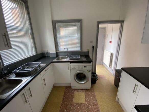 Kitchen 1