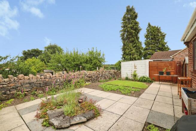 2 bed Semi-Detached Bungalow for sale Image 4