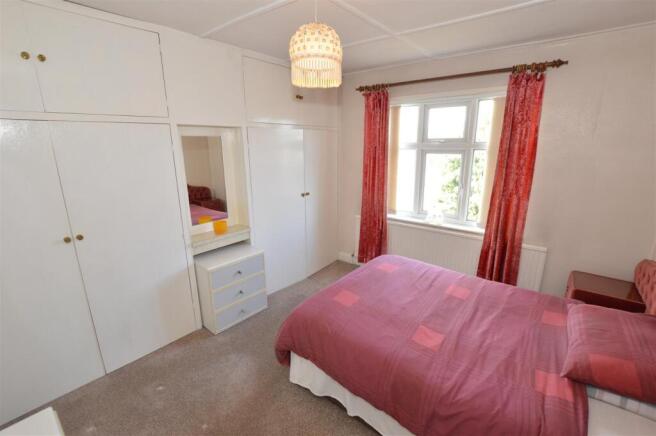 3 bed Semi-Detached for sale Image 8