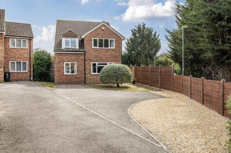 Griffiths Close, Stratton St Margaret, Swindon, SN3