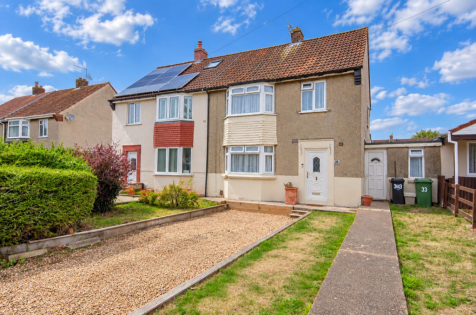 Valley Road, Mangotsfield, Bristol, BS16 9HN
