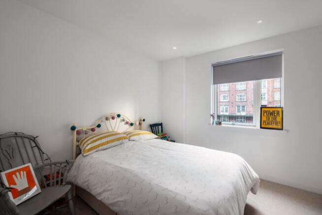 2 bed Flat to rent Image 5