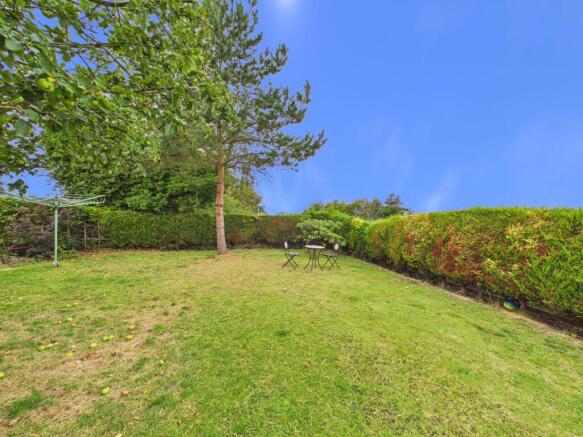 4 bed Detached for sale Image 4