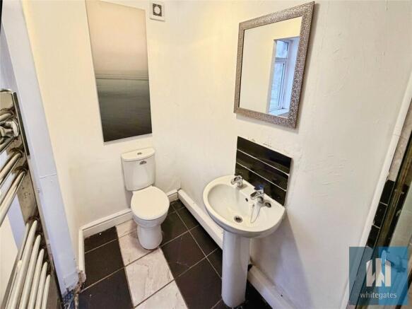 1 bed House Share to rent Image 5