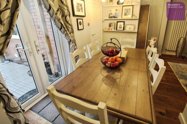 3 bed Semi-Detached for sale Image 3