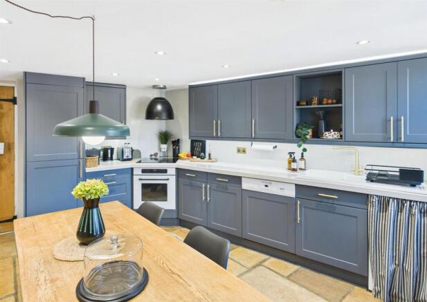 Kitchen units.jpg
