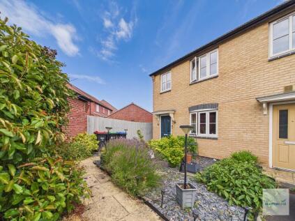 Albert Close, Hucknall