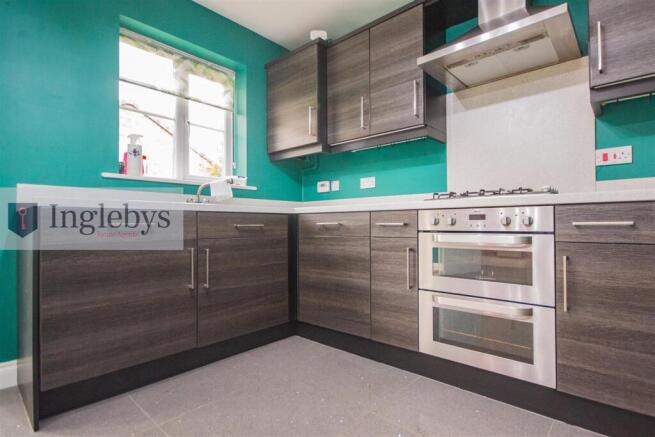 4 bed Detached for sale Image 5