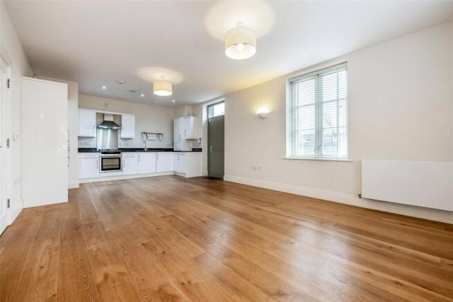 Kitchen/Dining/Sttng