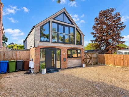 Blackthorn Drive, Great Coates, DN37