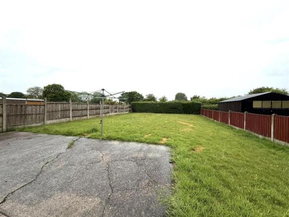 116 uttox rear 3.jpeg
