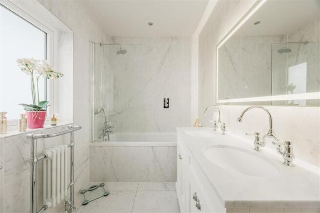 3 bed Detached for sale Image 10