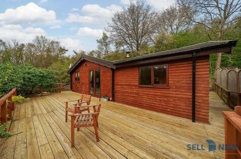 **LARGE 50FT MOORING ON RIVER OUSE, NO CHAIN** Bramble lodge, Water Lane, MK41