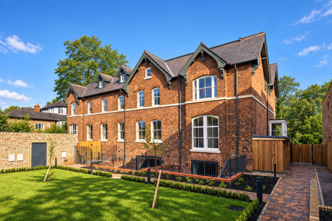 2 bed Duplex for sale Image 3