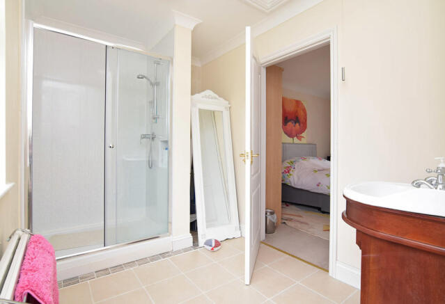 Bedroom Two - En-...