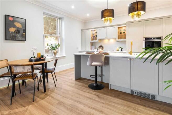 LIVING KITCHEN