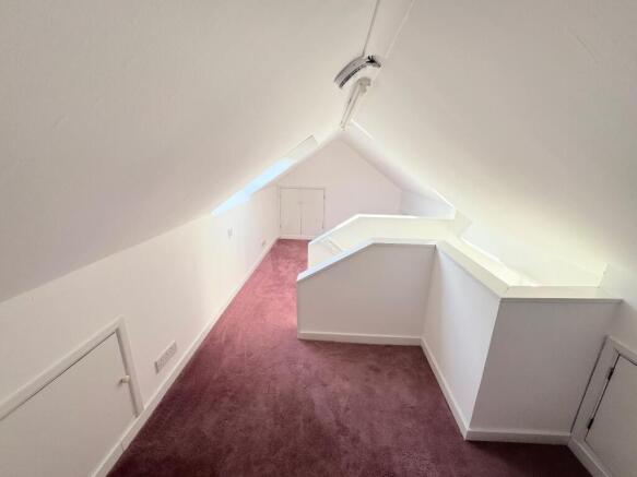 3 bed House for sale Image 10
